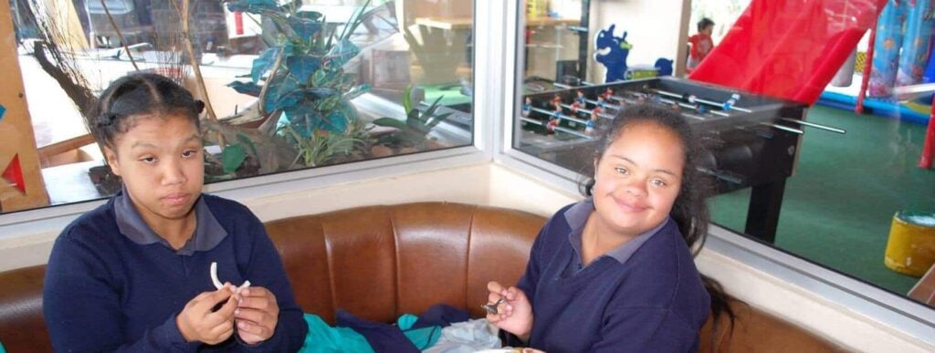 Chere Botha Skool Primary School - cover image